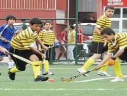 Çim Hokeyi Bahar Turnuvası yapıldı