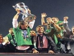 Bursaspor kupayı Ata'ya getiriyor