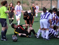 Bayanlara yakışmadı