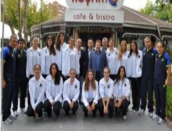 Sultanlar kahvaltıda buluştu