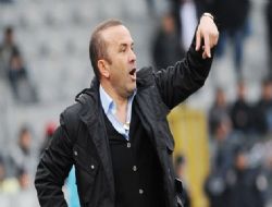 Mehmet Özdilek: Saklanarak sevgi olmaz