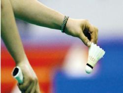 Başkent'te badminton sınavı