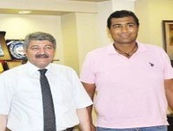 Şampiyondan sigara uyarısı