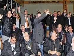 A.Gücü'nde olaylı kongre