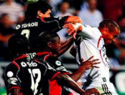 Kartal gol kaçırma makinesi