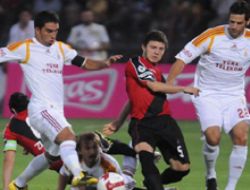 Galatasaray 3 puanla başladı 